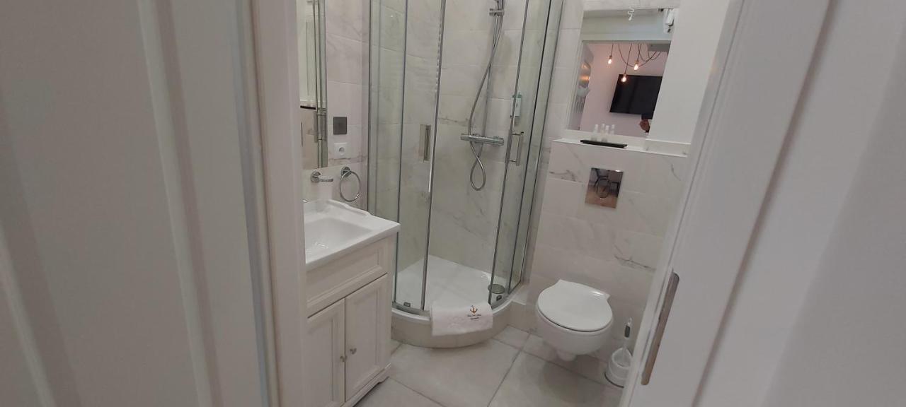 123 Sadi Carnot, Classe 2 Etoiles Сен-Рафаель Екстер'єр фото